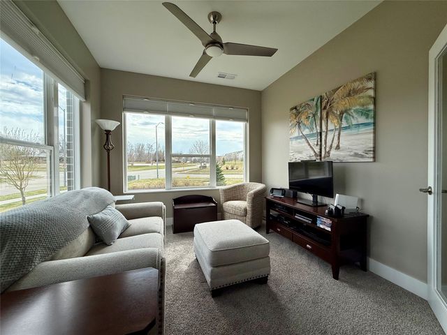 9065 Bishop Drive 106, West Des Moines, IA 50266