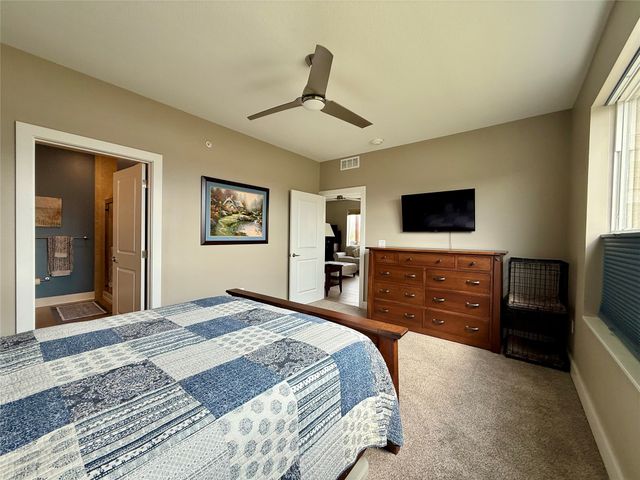 9065 Bishop Drive 106, West Des Moines, IA 50266