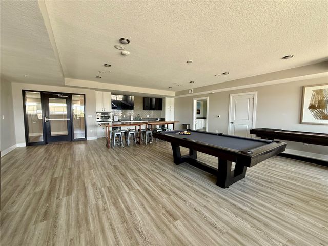 9065 Bishop Drive 106, West Des Moines, IA 50266