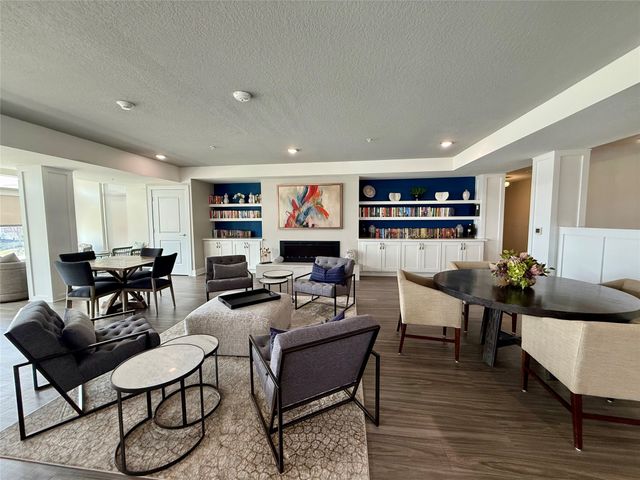 9065 Bishop Drive 106, West Des Moines, IA 50266