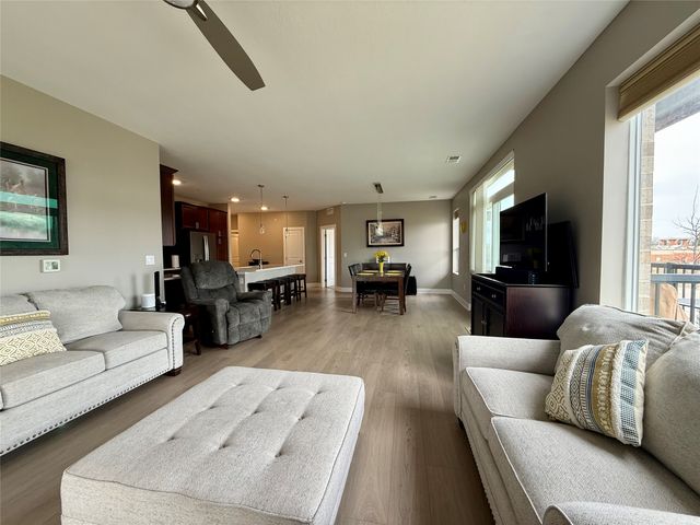 9065 Bishop Drive 106, West Des Moines, IA 50266