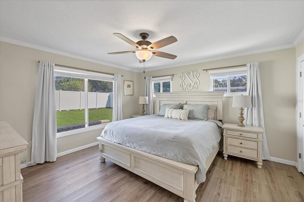 Image 15 of property listing at 2149 WASON ROAD, Sarasota, FL 34231