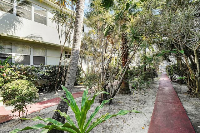 1275 Marseille Dr 42, Miami Beach, FL 33141