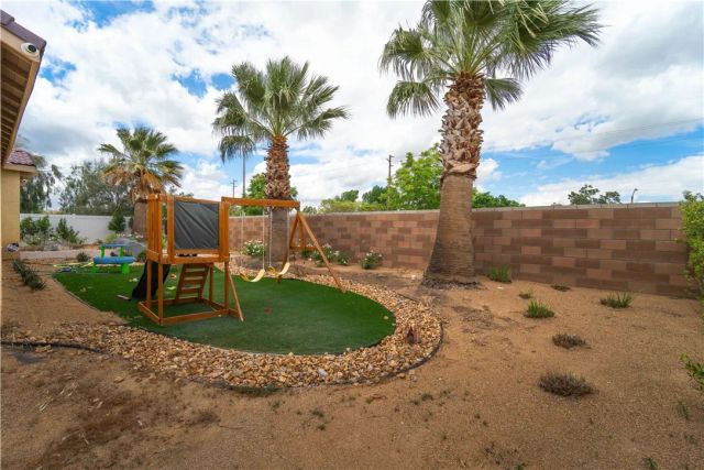 2041 Cork Oak Street, Palmdale, CA 93551