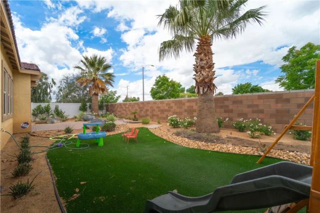 2041 Cork Oak Street, Palmdale, CA 93551