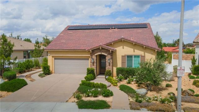 2041 Cork Oak Street, Palmdale, CA 93551