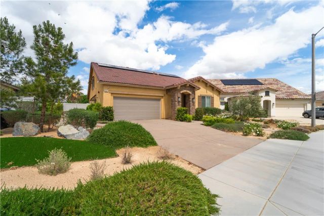 2041 Cork Oak Street, Palmdale, CA 93551