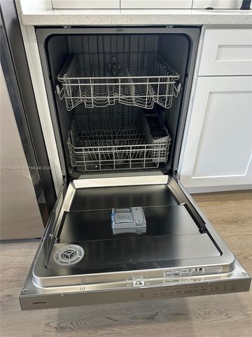 213 N Oakridge N 213, Deerfield Beach, FL 33442