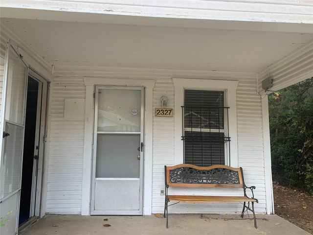2327 Dathe Street, Dallas, TX 75215