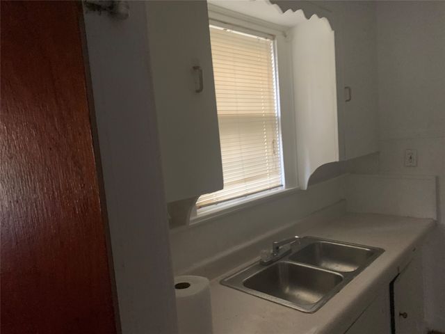 2327 Dathe Street, Dallas, TX 75215