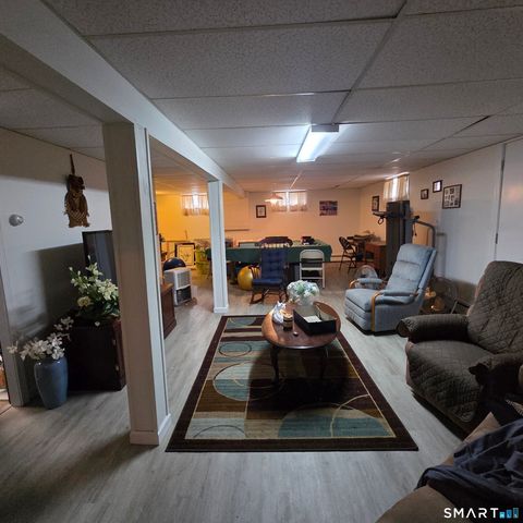 24 Coolidge Street, Windsor Locks, CT 06096