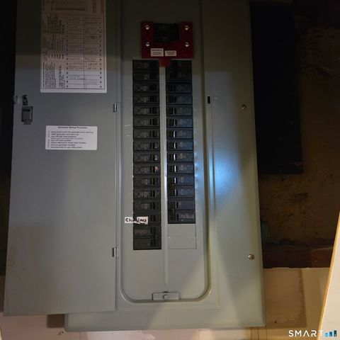 24 Coolidge Street, Windsor Locks, CT 06096