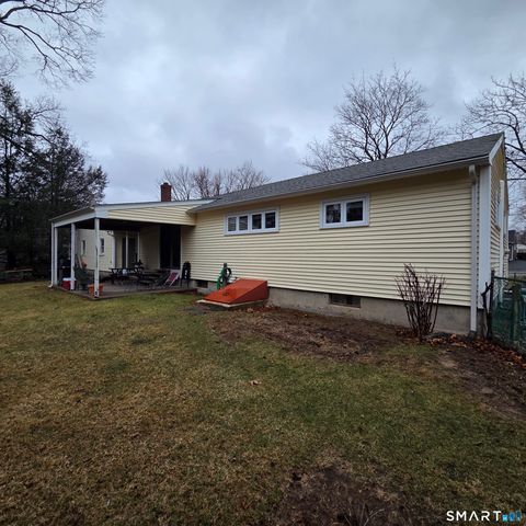 24 Coolidge Street, Windsor Locks, CT 06096