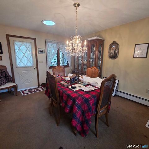 24 Coolidge Street, Windsor Locks, CT 06096