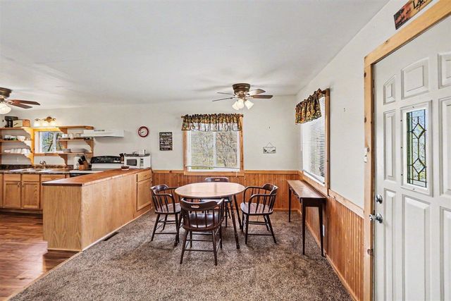 880 W Lincoln Avenue, White Cloud, MI 49349