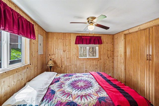 880 W Lincoln Avenue, White Cloud, MI 49349