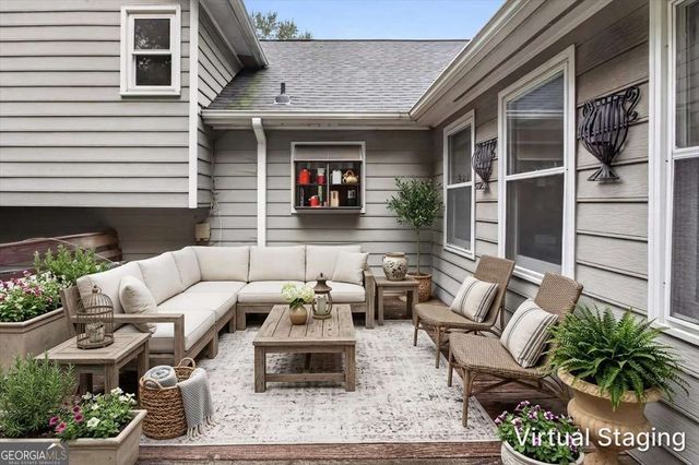 294 N Briar Ridge, Woodstock, GA 30189