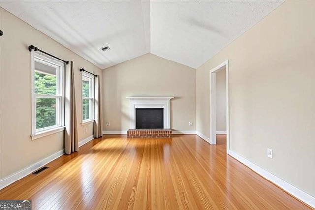 294 N Briar Ridge, Woodstock, GA 30189