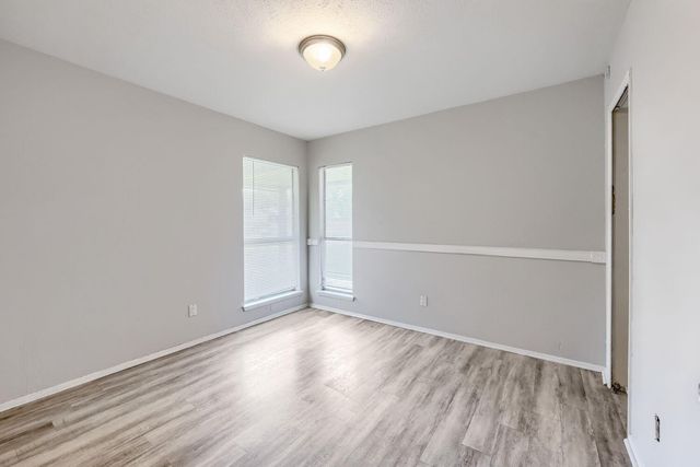 6923 Jeb Stuart Drive, Richmond, TX 77469