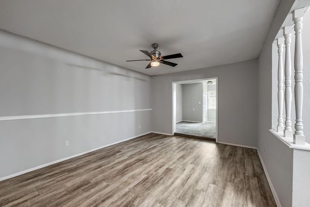 6923 Jeb Stuart Drive, Richmond, TX 77469