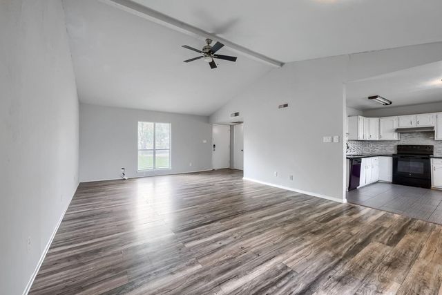 6923 Jeb Stuart Drive, Richmond, TX 77469