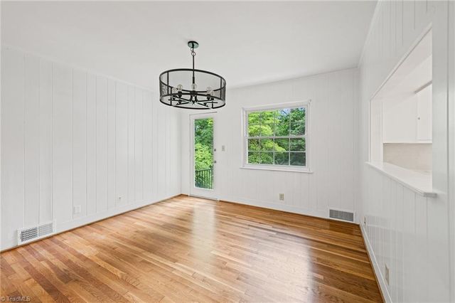 2881 Monticello Drive, Winston-salem, NC 27106
