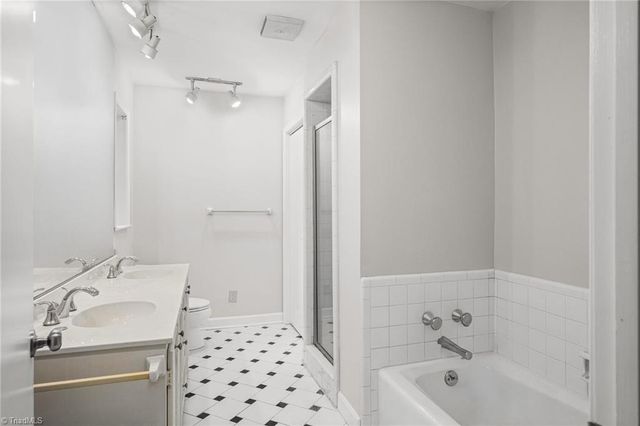 2881 Monticello Drive, Winston-salem, NC 27106