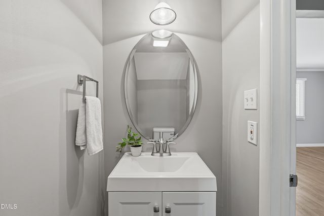 7715 Ohmann Court, Raleigh, NC 27615