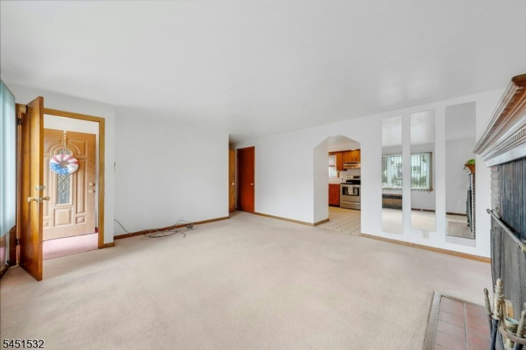 34 Berkeley Ave, Belleville Twp., NJ 07109 — photo 5