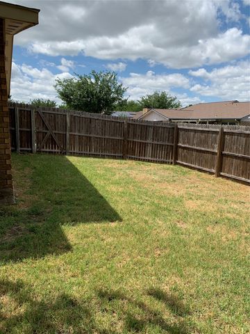 5260 Pruitt Drive, The Colony, TX 75056
