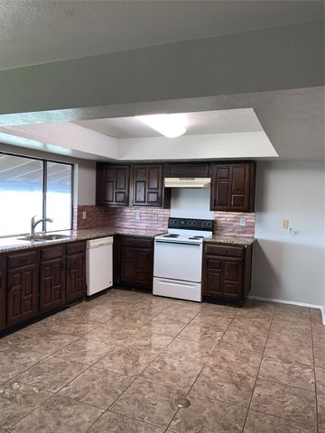 5260 Pruitt Drive, The Colony, TX 75056