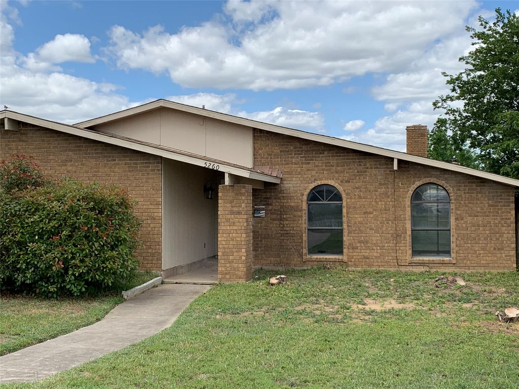 5260 Pruitt Drive, The Colony, TX 75056