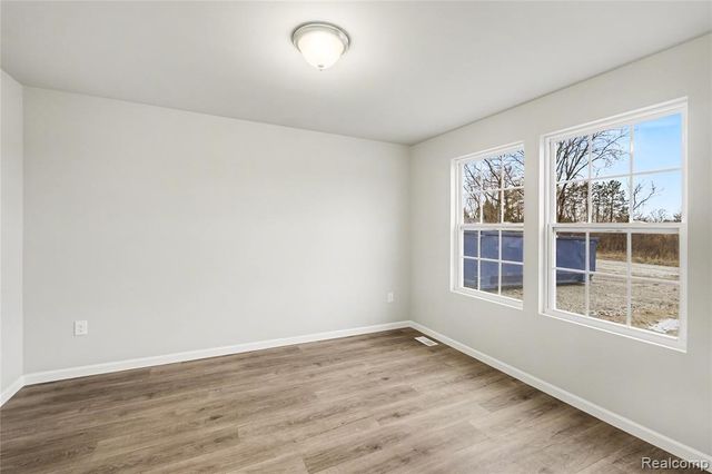 12521 Sharp Road, Linden, MI 48451