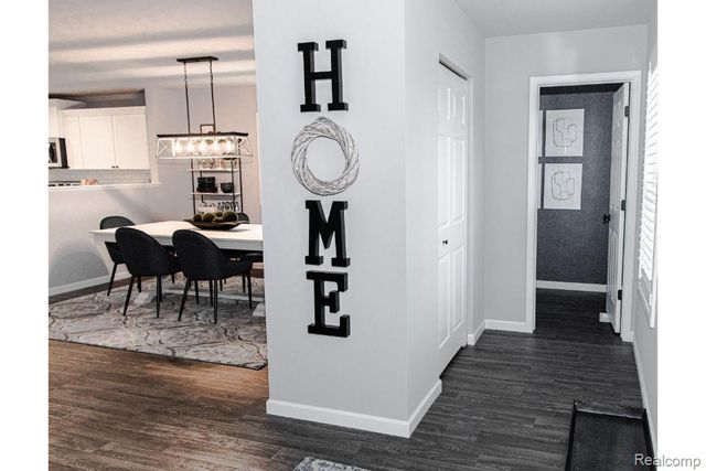 12521 Sharp Road, Linden, MI 48451