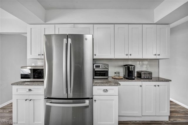 25641 Glenbrook Boulevard, Euclid, OH 44117