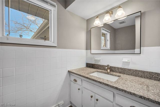 25641 Glenbrook Boulevard, Euclid, OH 44117