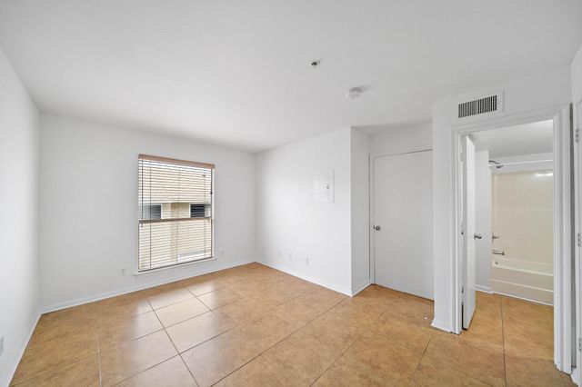 8100 Seawall Boulevard 123, Galveston, TX 77551