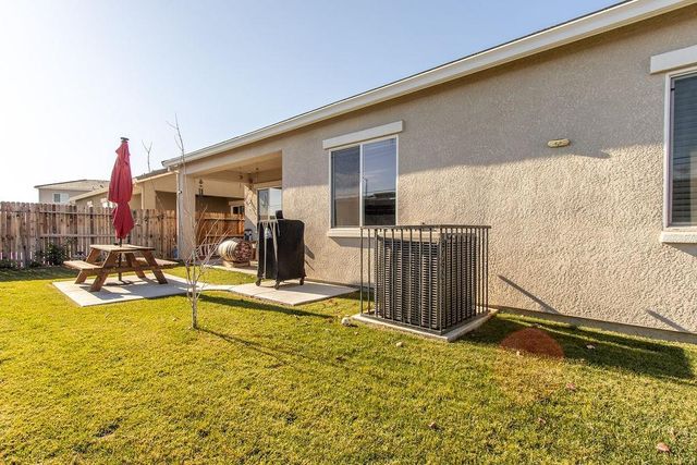 2354 Ruthie Ave, Manteca, CA 95337