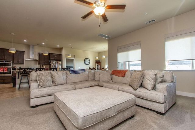 2354 Ruthie Ave, Manteca, CA 95337