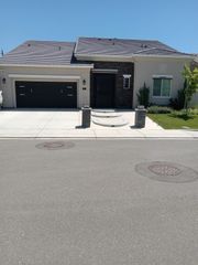 2354 Ruthie Ave, Manteca, CA 95337