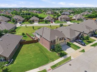 1101 Pinnacle Breeze Drive, Fort Worth, TX 76052