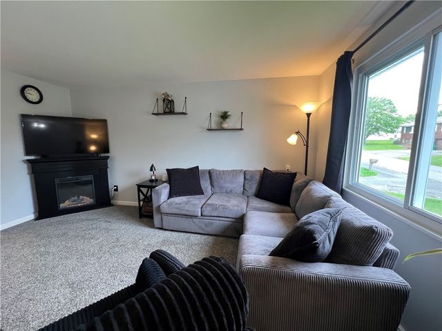 110 David Dr, Twp Of But Nw, PA 16001