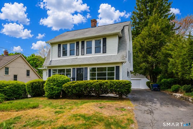 135 Greenwood Avenue, Waterbury, CT 06704