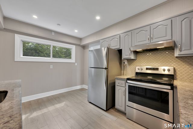 135 Greenwood Avenue, Waterbury, CT 06704