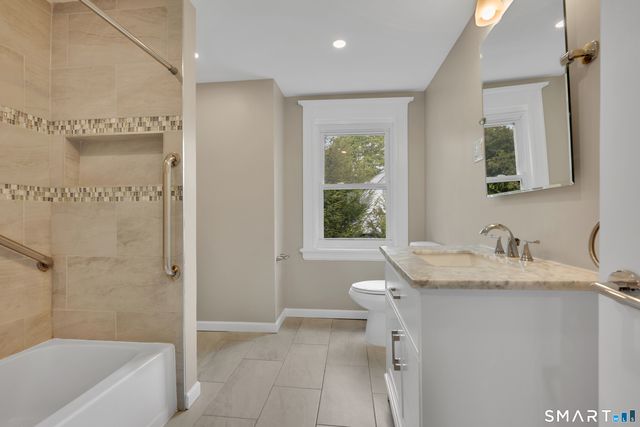 135 Greenwood Avenue, Waterbury, CT 06704