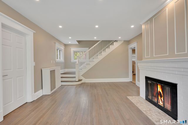 135 Greenwood Avenue, Waterbury, CT 06704