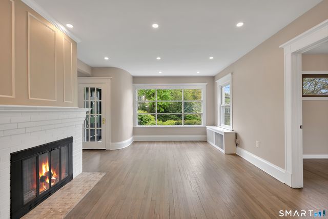 135 Greenwood Avenue, Waterbury, CT 06704