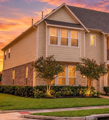 18223 Crystal Knoll Drive, Cypress, TX 77433