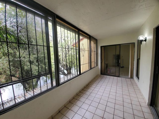 10885 NW 7th St 21-33, Miami, FL 33172