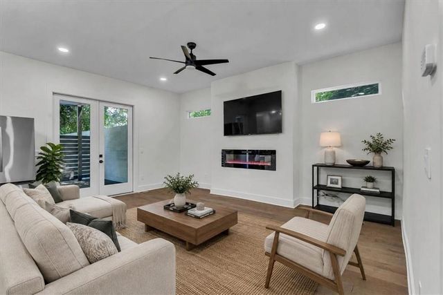 299 Flowers Place NW, Atlanta, GA 30314